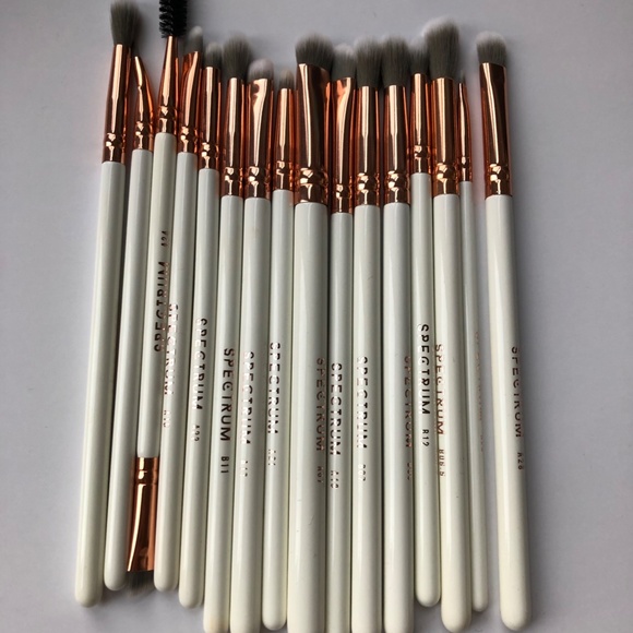 Spectrum Collections Marbleous 16 Piece Advanced Eye Set of Makeup Brushes - Picture 4 of 5